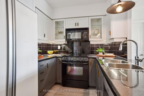 Photo 7 at 611 - 10 Delisle Avenue, St. Clair, Toronto
