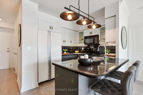 Photo 8 at 611 - 10 Delisle Avenue, St. Clair, Toronto