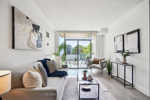 Photo 10 at 611 - 10 Delisle Avenue, St. Clair, Toronto