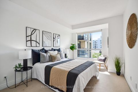 Photo 12 at 611 - 10 Delisle Avenue, St. Clair, Toronto