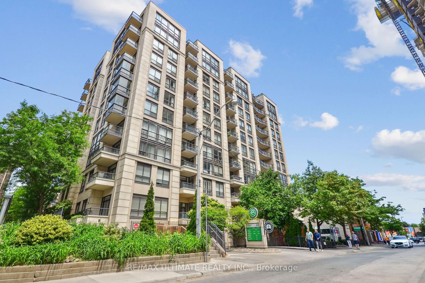 611 - 10 Delisle Avenue, St. Clair, Toronto 
