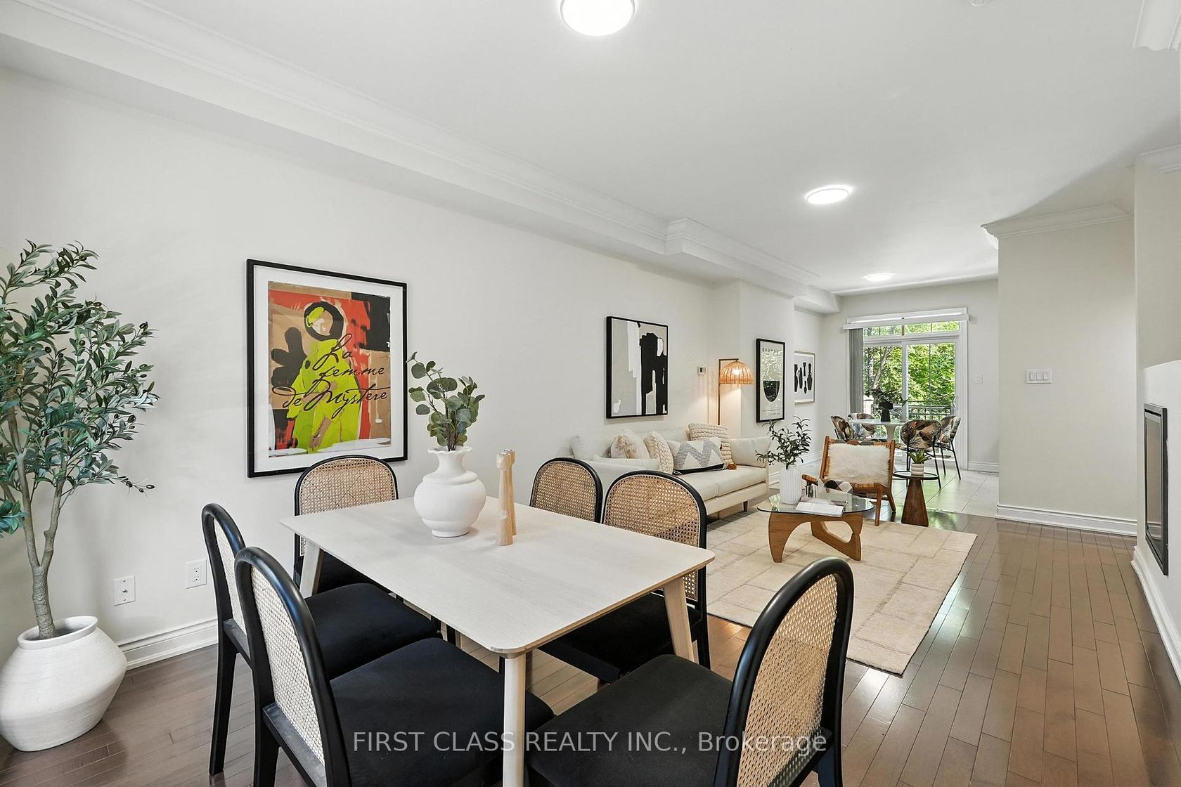 23 Slingsby Lane, Willowdale East, Toronto 