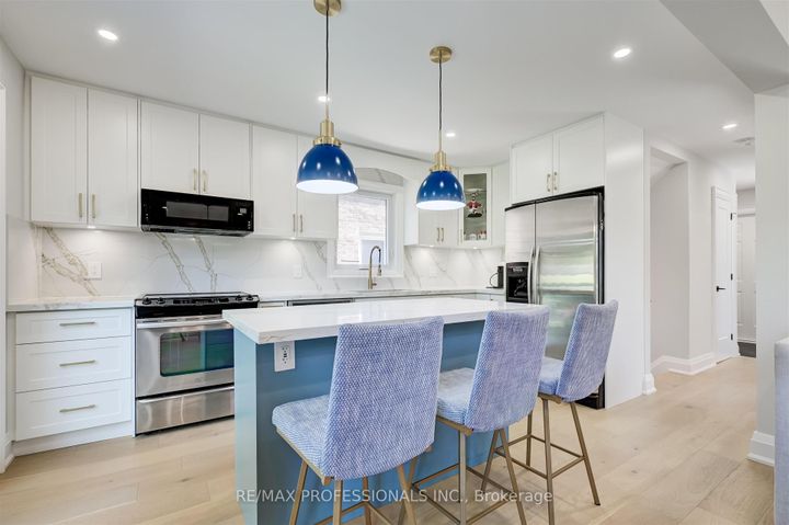 Photo 17 at 3089 Olympus Mews, Meadowvale, Mississauga