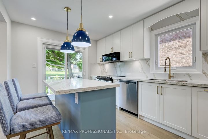 Photo 20 at 3089 Olympus Mews, Meadowvale, Mississauga