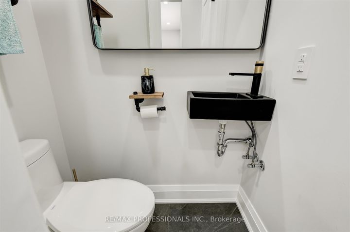 Photo 21 at 3089 Olympus Mews, Meadowvale, Mississauga