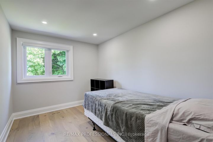 Photo 24 at 3089 Olympus Mews, Meadowvale, Mississauga