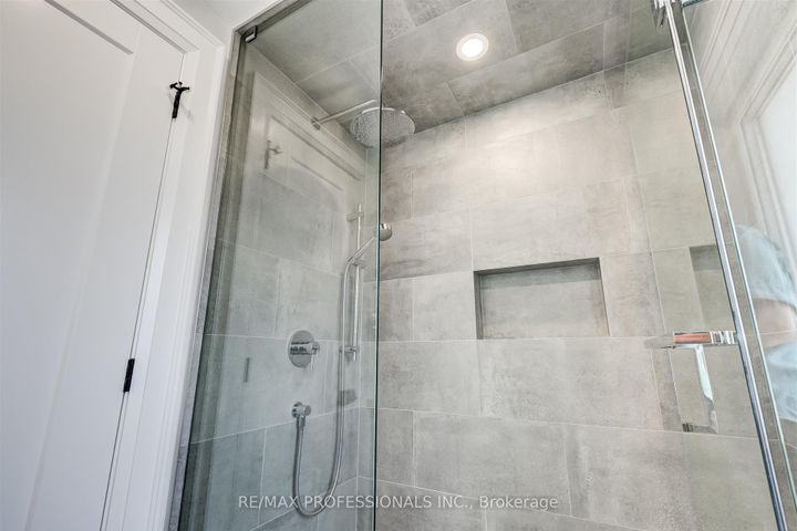 Photo 27 at 3089 Olympus Mews, Meadowvale, Mississauga