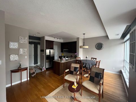 Photo 8 at 511 - 900 Mount Pleasant Road, Mount Pleasant West, Toronto