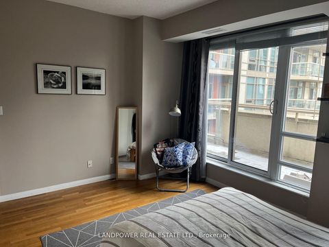 Photo 14 at 511 - 900 Mount Pleasant Road, Mount Pleasant West, Toronto