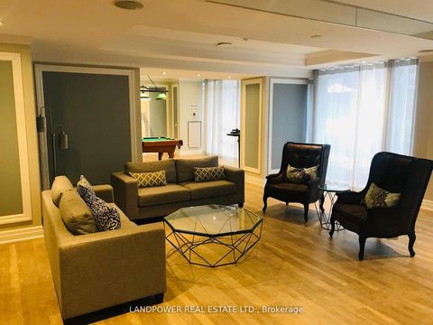 Photo 19 at 511 - 900 Mount Pleasant Road, Mount Pleasant West, Toronto