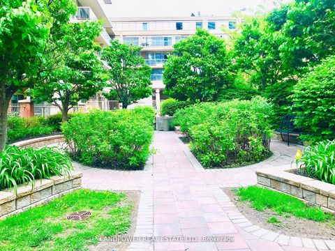 Photo 23 at 511 - 900 Mount Pleasant Road, Mount Pleasant West, Toronto