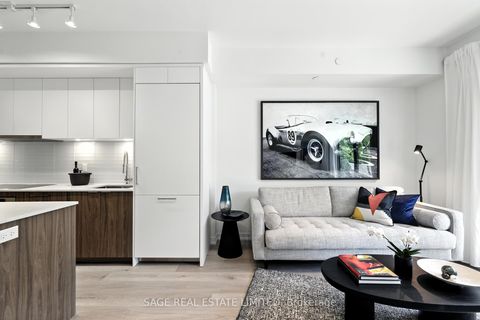 Photo 3 at 206 - 863 St Clair Avenue W, Wychwood, Toronto