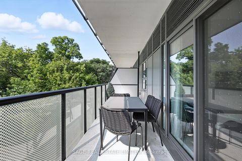 Photo 9 at 206 - 863 St Clair Avenue W, Wychwood, Toronto