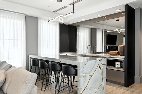 Photo 14 at 206 - 863 St Clair Avenue W, Wychwood, Toronto