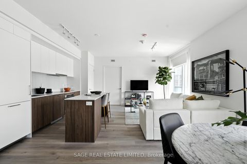 Photo 2 at 301 - 863 St Clair Avenue W, Wychwood, Toronto