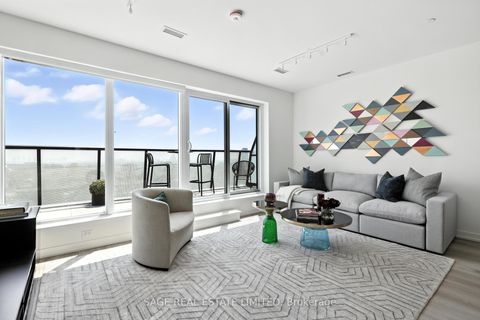 Photo 1 at 808 - 863 St Clair Avenue W, Wychwood, Toronto