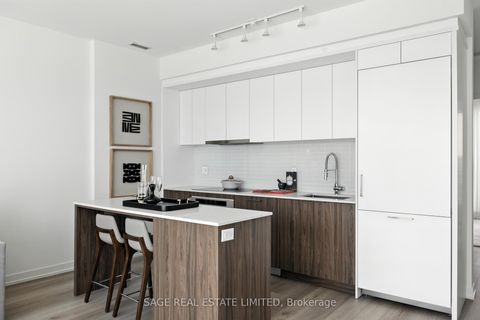 Photo 4 at 808 - 863 St Clair Avenue W, Wychwood, Toronto