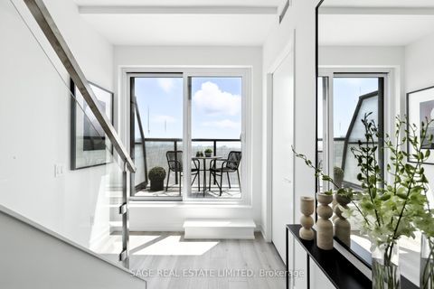 Photo 6 at 808 - 863 St Clair Avenue W, Wychwood, Toronto