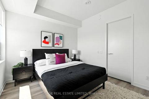 Photo 8 at 808 - 863 St Clair Avenue W, Wychwood, Toronto