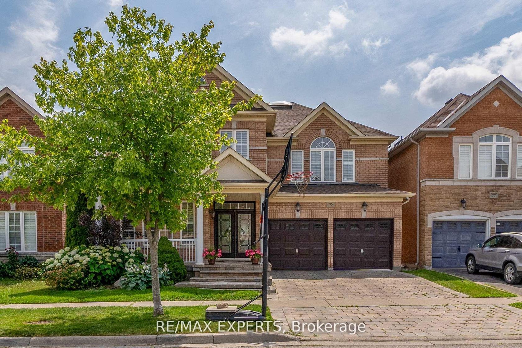 75 Townwood Drive, Jefferson, Richmond Hill by Loree Meneguzzi Real Estate 75 Townwood Drive, Jefferson, Richmond Hill