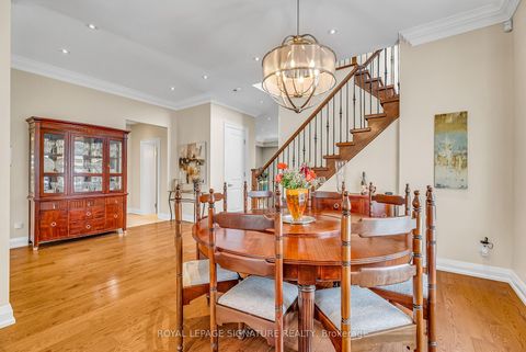 Photo 7 at 27 Caronport Crescent, Donalda, Toronto