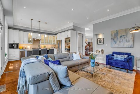 Photo 13 at 27 Caronport Crescent, Donalda, Toronto