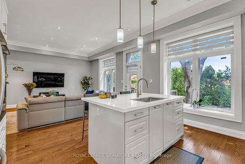 Photo 16 at 27 Caronport Crescent, Donalda, Toronto