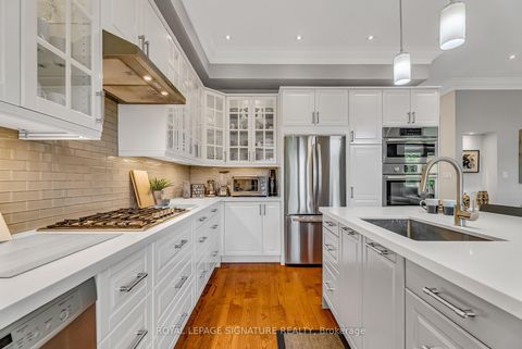 Photo 18 at 27 Caronport Crescent, Donalda, Toronto