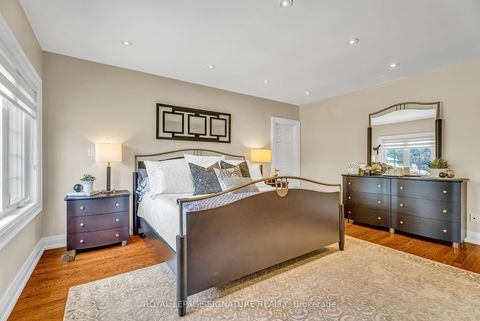 Photo 21 at 27 Caronport Crescent, Donalda, Toronto