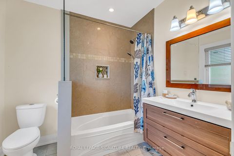Photo 25 at 27 Caronport Crescent, Donalda, Toronto