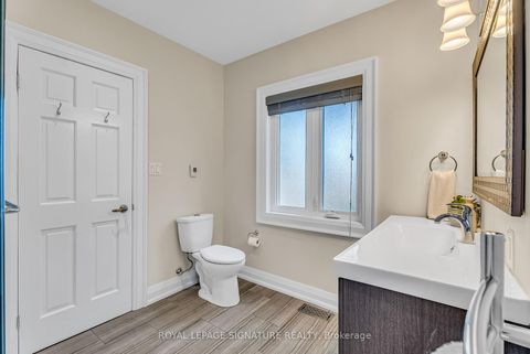 Photo 30 at 27 Caronport Crescent, Donalda, Toronto