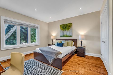 Photo 31 at 27 Caronport Crescent, Donalda, Toronto