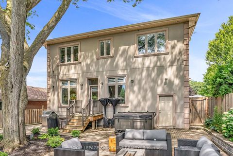 Photo 47 at 27 Caronport Crescent, Donalda, Toronto