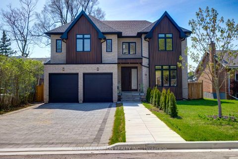 Photo 1 at 28 Ternhill Crescent, Don Mills, Toronto