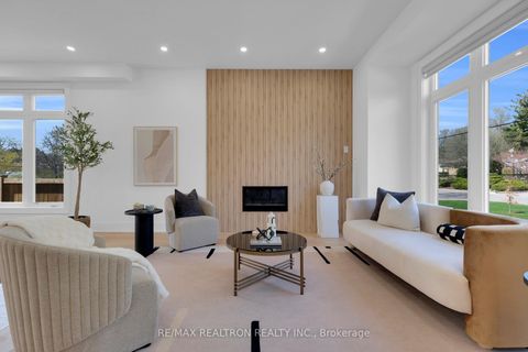 Photo 6 at 28 Ternhill Crescent, Don Mills, Toronto
