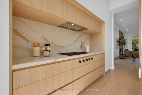 Photo 16 at 28 Ternhill Crescent, Don Mills, Toronto