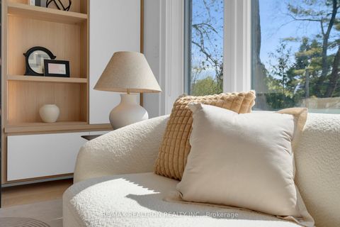 Photo 23 at 28 Ternhill Crescent, Don Mills, Toronto