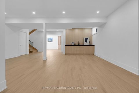 Photo 43 at 28 Ternhill Crescent, Don Mills, Toronto