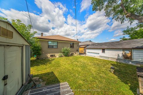 Photo 32 at 27 Hinton Road, Kipling, Toronto