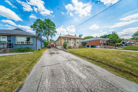 Photo 34 at 27 Hinton Road, Kipling, Toronto