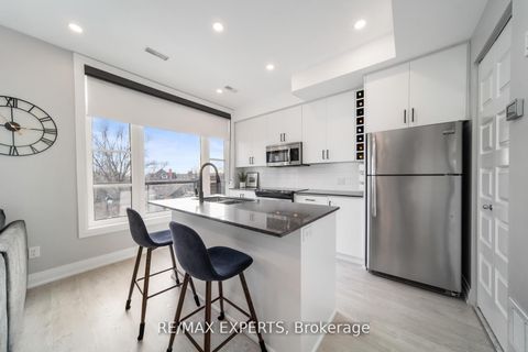 Photo 8 at 40 - 8167 Kipling Avenue, West Woodbridge, Vaughan