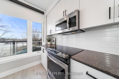 Photo 13 at 40 - 8167 Kipling Avenue, West Woodbridge, Vaughan