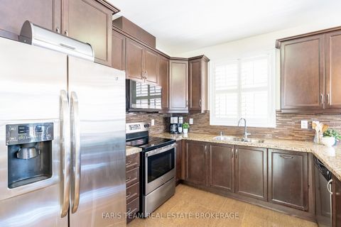 Photo 3 at 45 Via Piani Road, Vellore Village, Vaughan