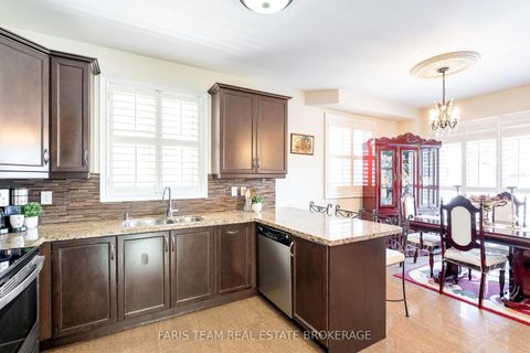 Photo 4 at 45 Via Piani Road, Vellore Village, Vaughan