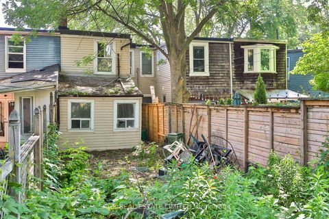 Photo 2 at 62 Elm Grove Avenue, South Parkdale, Toronto