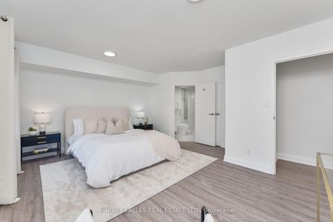Photo 16 at 326 - 30 Western Battery Road, Niagara, Toronto