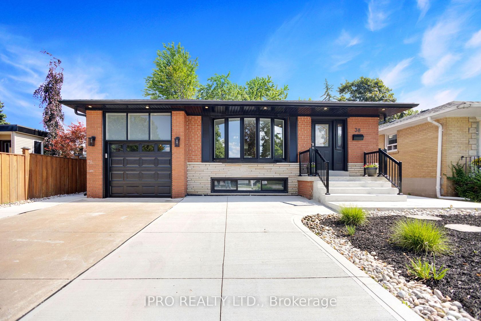 38 Birgitta Crescent, West Deane, Toronto 