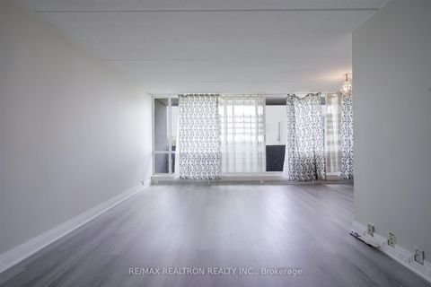 Photo 5 at 602 - 2 Glamorgan Avenue, Dorset Park, Toronto