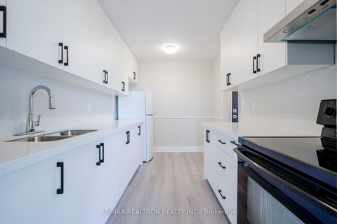 Photo 10 at 602 - 2 Glamorgan Avenue, Dorset Park, Toronto