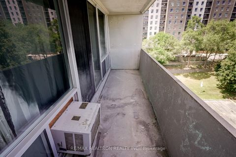 Photo 26 at 602 - 2 Glamorgan Avenue, Dorset Park, Toronto